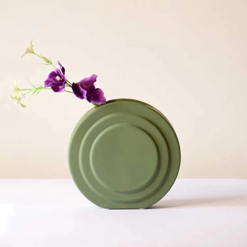 Contour Round Vase