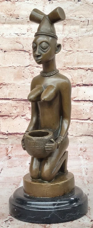 Abstract Bronze African Woman Sculpture – Maternity and Fertility Figurine