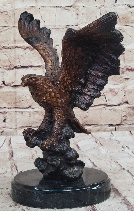 Classic Bronze Bald Eagle Sculpture by Moigniez: Wildlife Bird Statue for Office