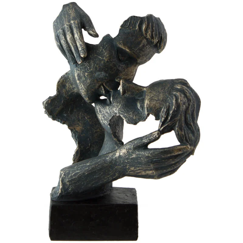 Lovers Kissing Statue (28cm)